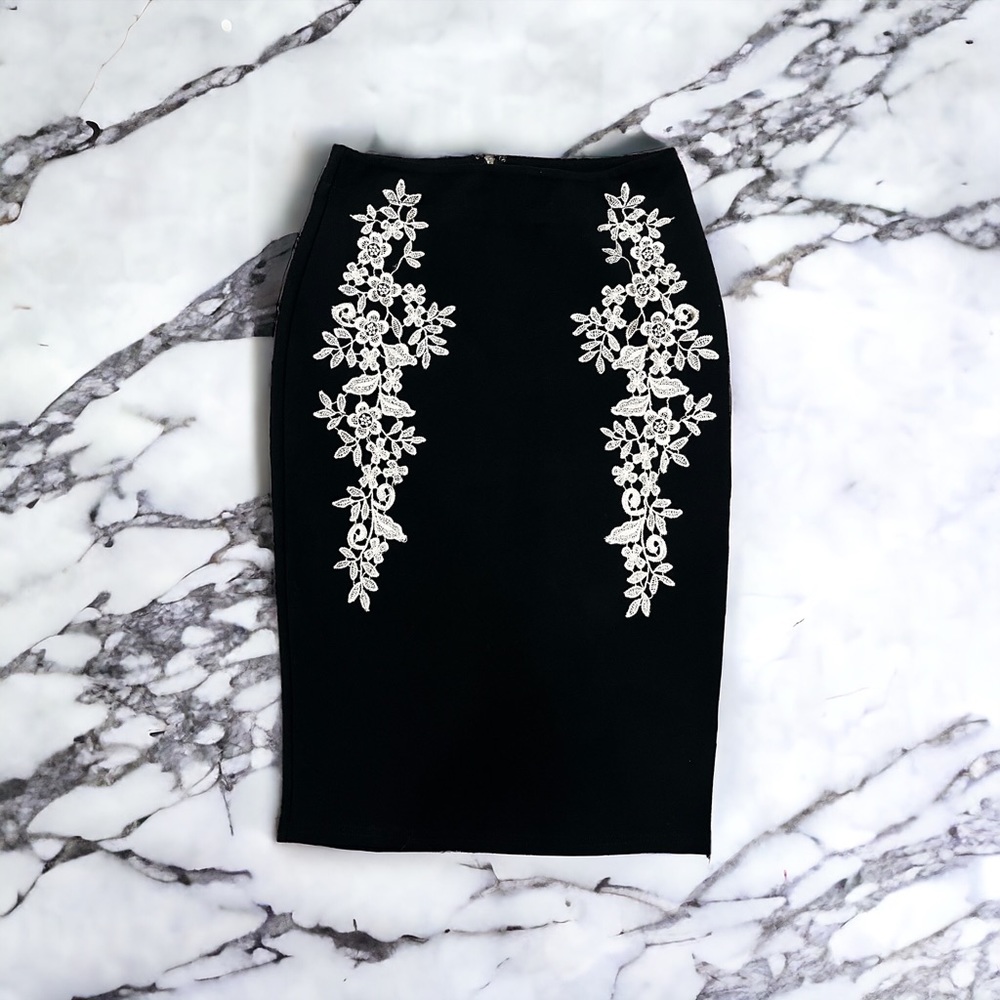 Entry Black Skirt with Lace Detail